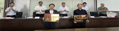 重庆市蚕科院党委组织召开“两优一先”表彰大会