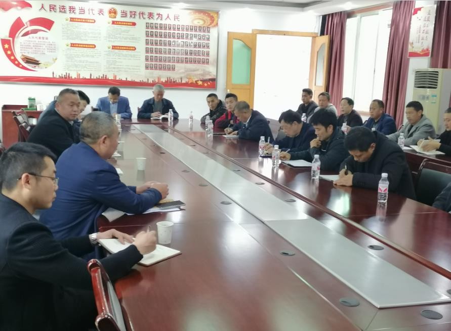 在云阳县组织召开蚕业发展座谈会